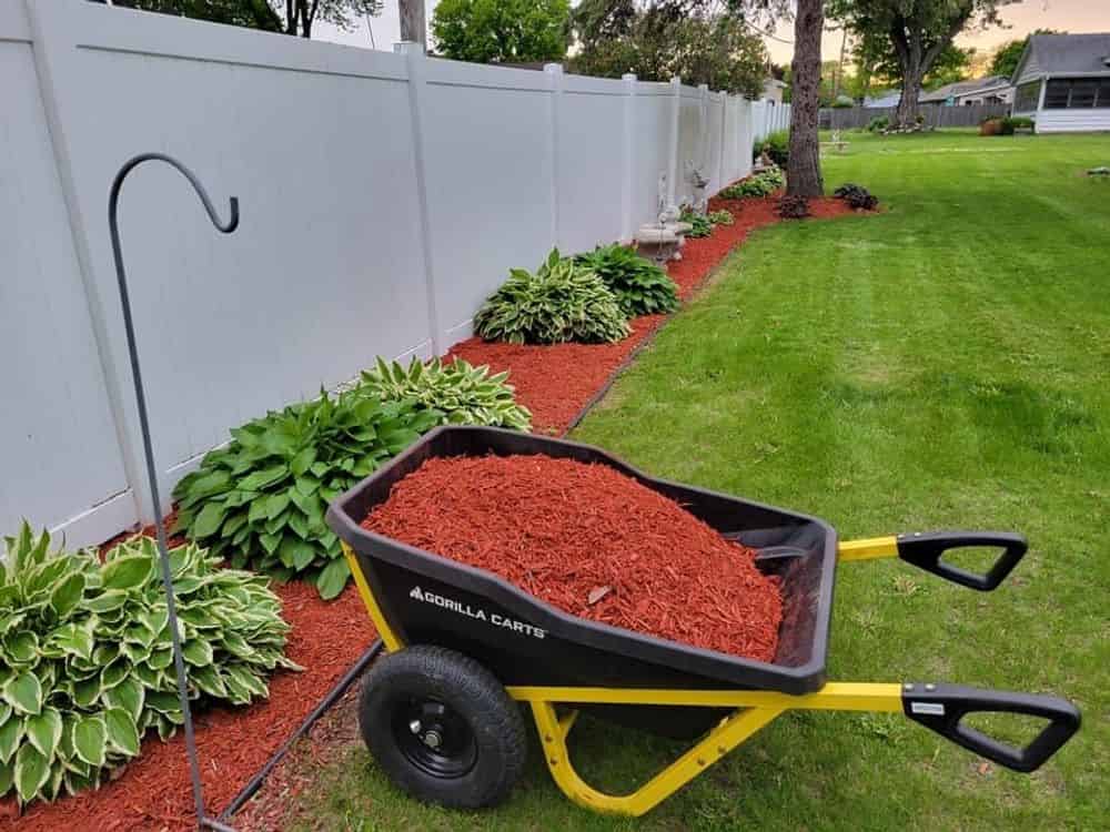 Mulch Installation   image