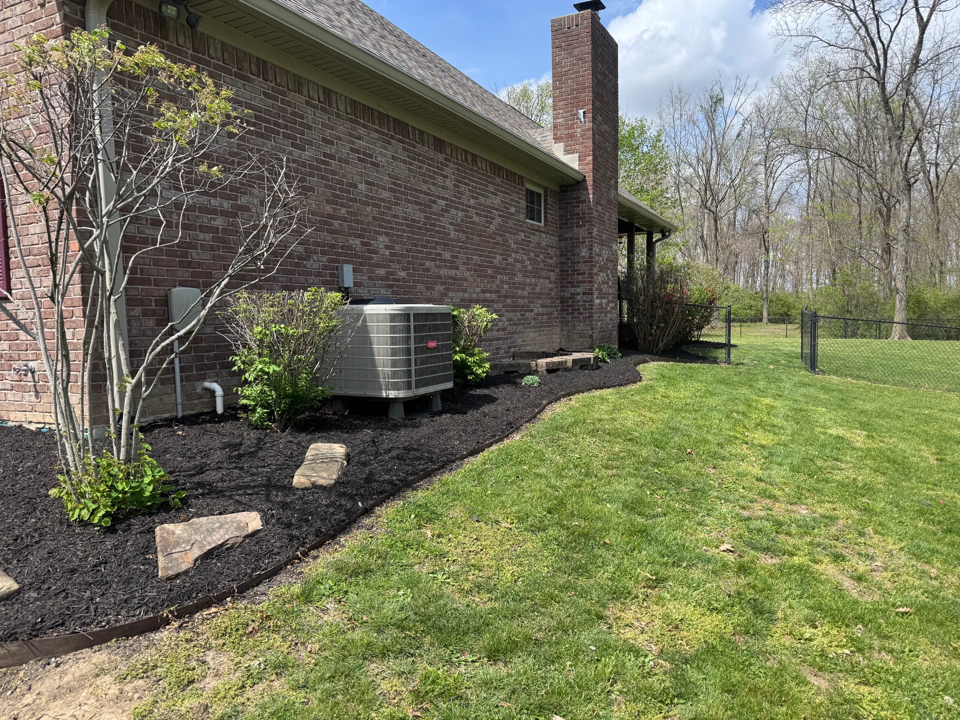 Gallery photos for Full Yard Cleanup With Fresh Mulch and Paver Repairs: Image #6